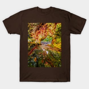 Bloody rock archway 2 T-Shirt